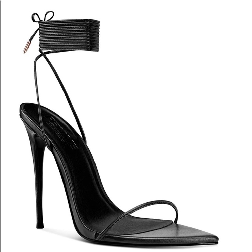 Femme Los Angeles Luce Minimale - Black NWT